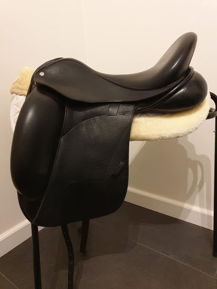 SELLE CUSTOM ICON CODA
