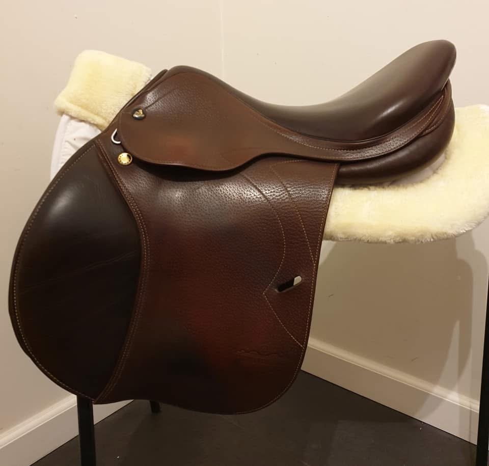 SELLE PRESTIGE VERSAILLES